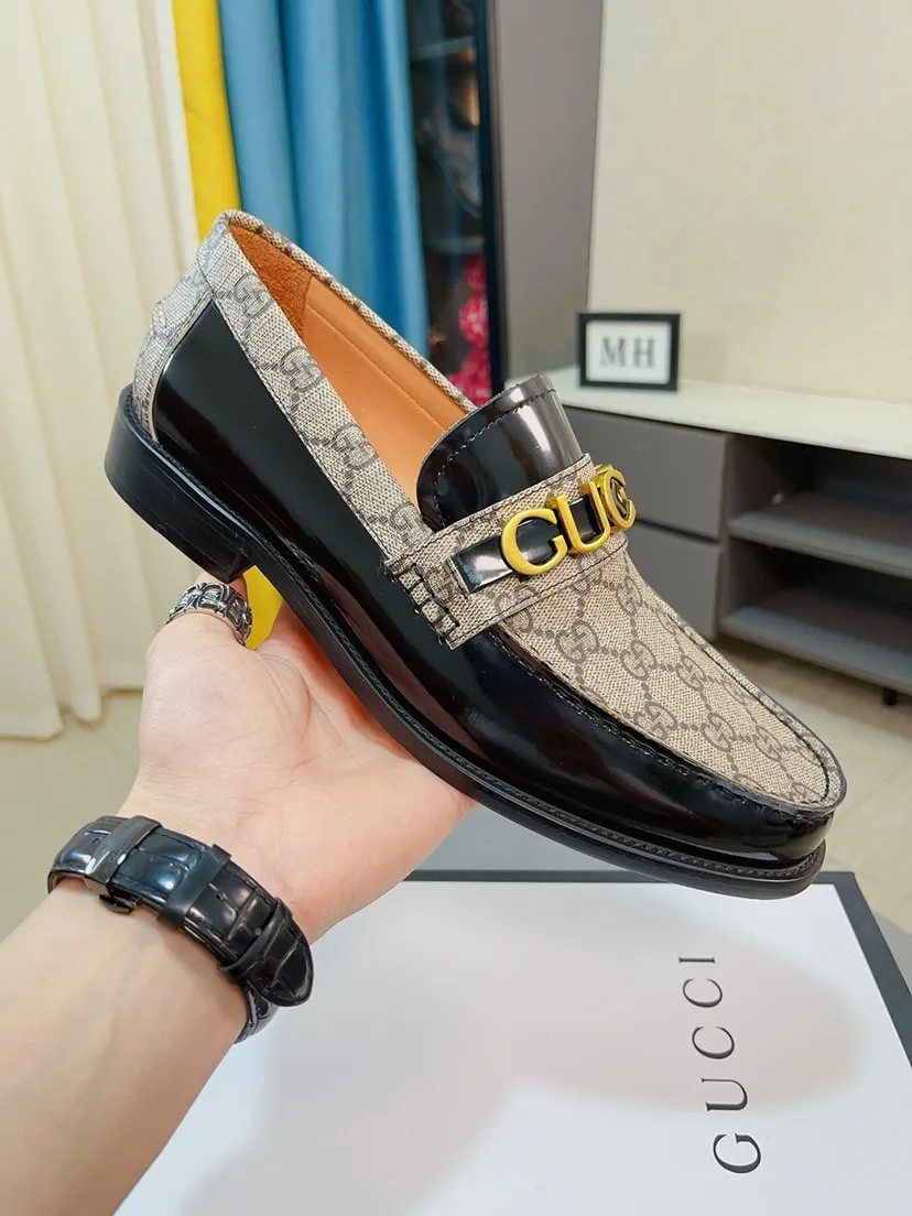 Men's shoes 💰580🌸🌸【GUCCI】 (High-end Niuli) New 🍀Gucci* - top version Gucci classic casual leather shoes! It is made of imported original cowhide and has a comfortable first layer of cowhide lining! Original wear-resistant rubber outsole! High quality products! Code number 38-44!